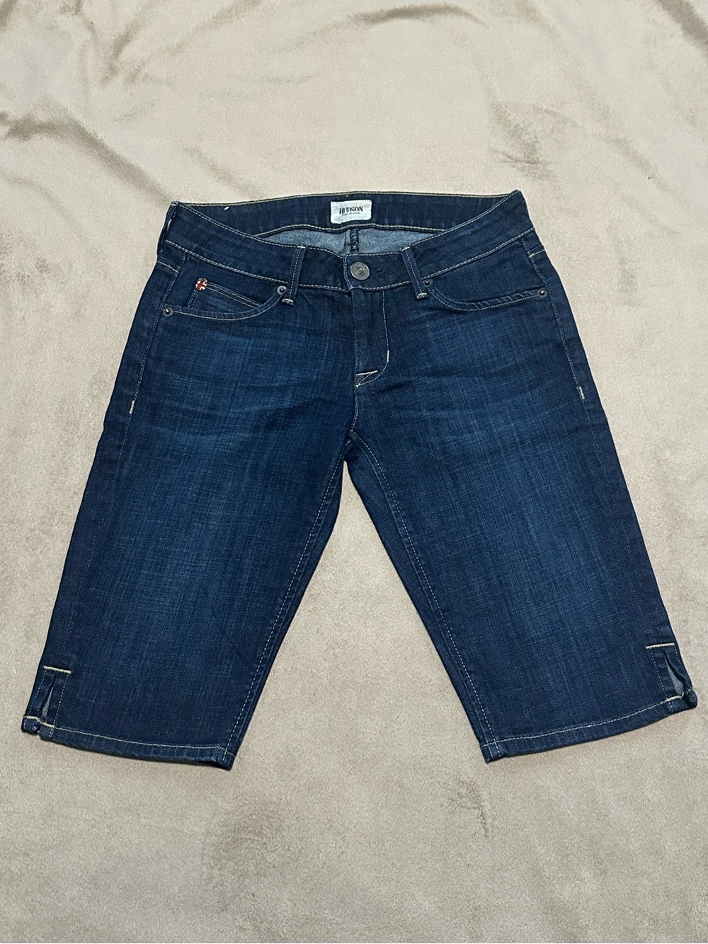 HUDSON $145 Viceroy Knee Length Shorts Dark Wash Size 25 Made In USA
